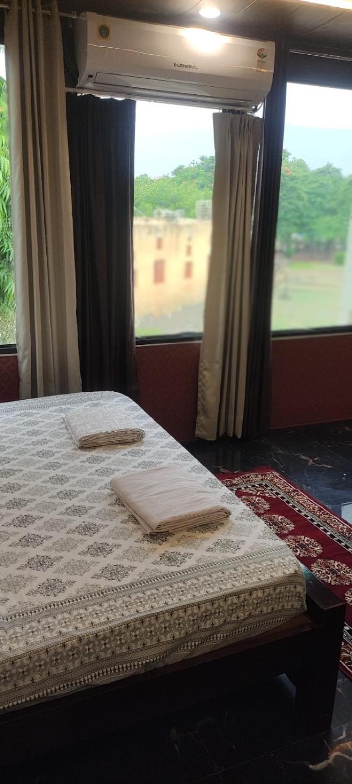 ג'איפור Sukh Sagar Hotel מראה חיצוני תמונה